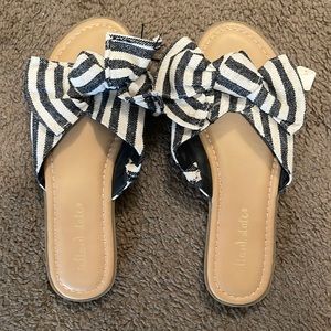 Women’s sandals
